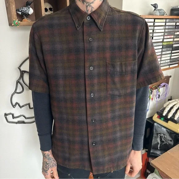 💀 SOLD 💀 Vintage 50s Pendleton Dark Plaid Loop Collar S/S Wool Lodge Shirt ~ M - Picture 4 of 8